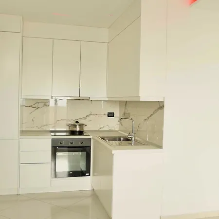 The White Panorama Sea Apartamento
